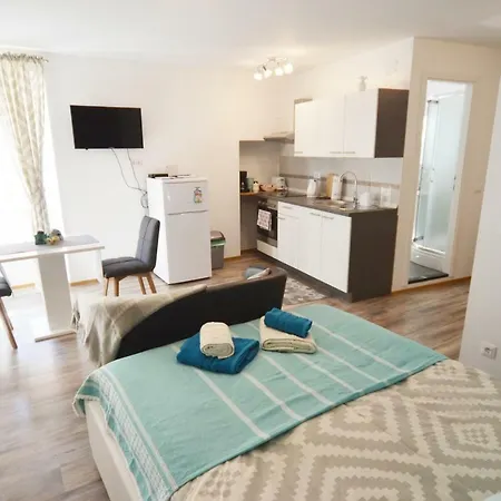 Ana Carera * روفينج