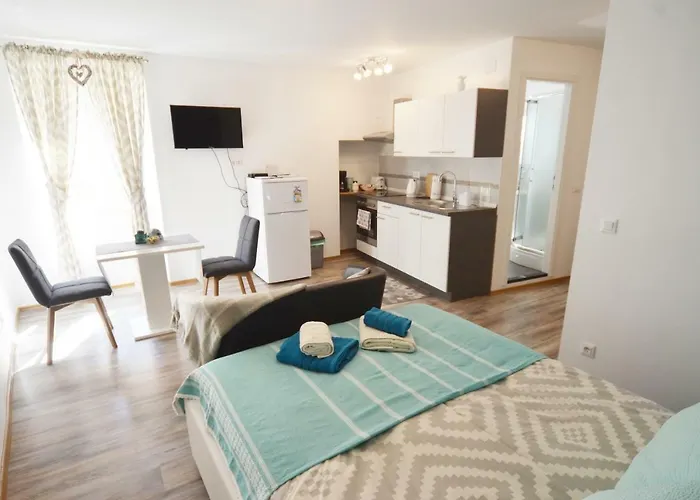 Ana Carera * روفينج